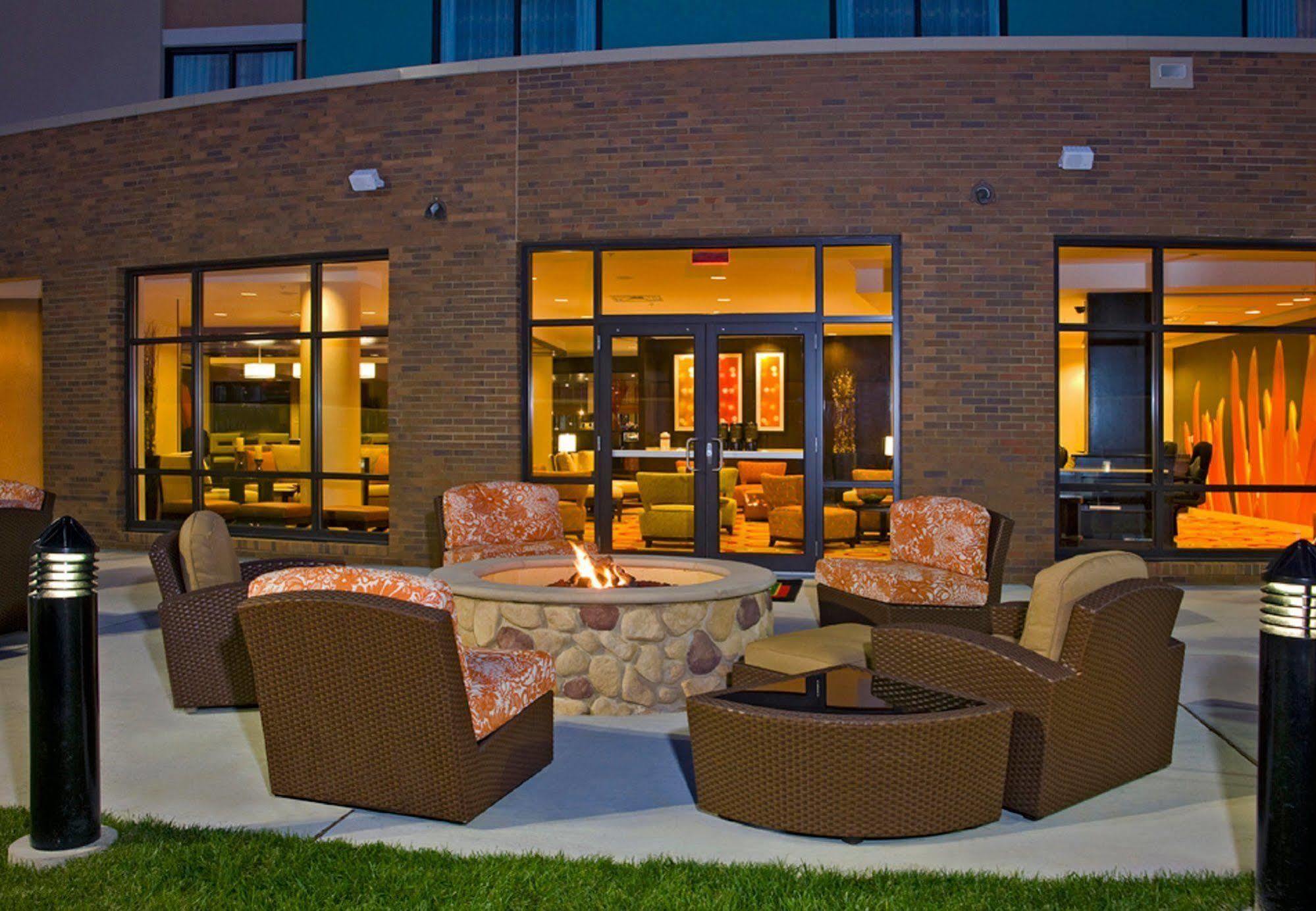 Hotel Courtyard Newport News Airport Exterior foto